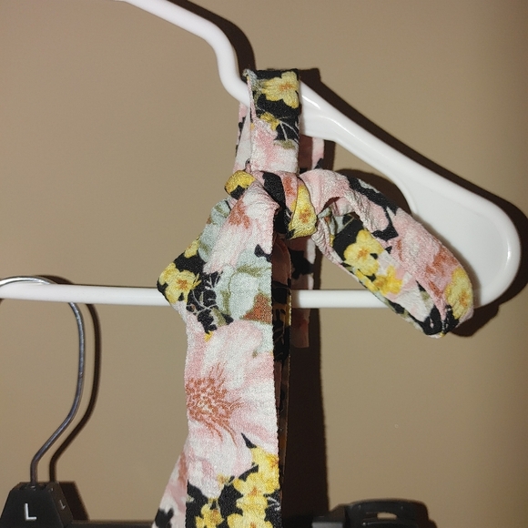 Forever 21 Floral Two-Piece Set, Size OX Would Fit Xs, Small And Med - Picture 8 of 12